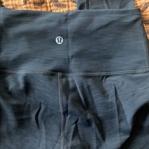 Lululemon leggings, wunder train.